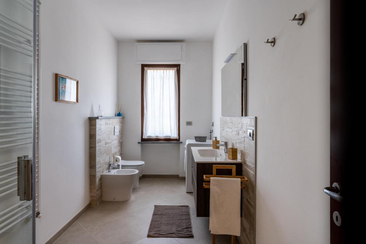 Agriturismo Tenuta La Meridiana Montegrosso d'Asti Luaran gambar